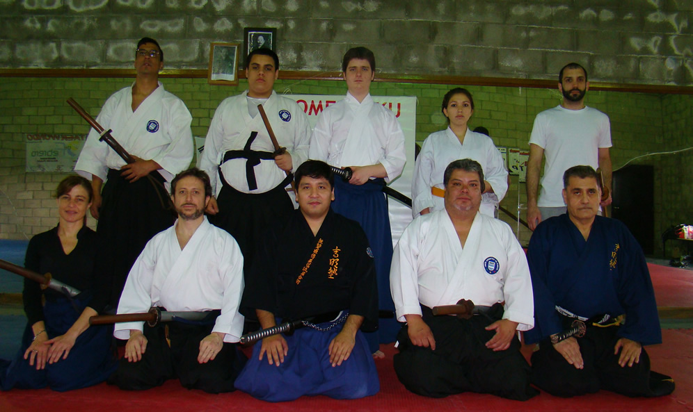 Clase para principiantes de Iaijutsu en Estudiantesde Caseros